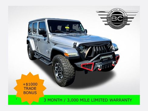 Used 2018 Jeep Wrangler Unlimited Sahara image 1