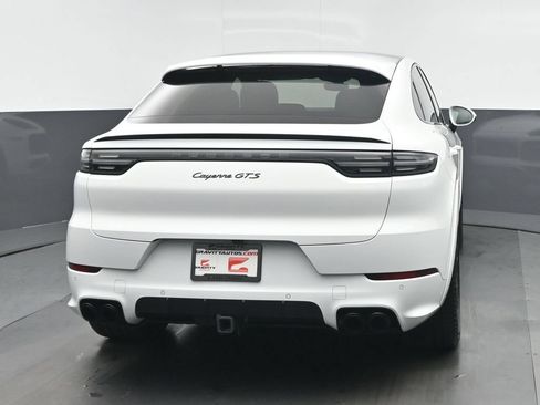 Used 2021 Porsche Cayenne GTS AWD/4WD image 4