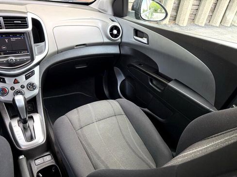Used 2020 Chevrolet Sonic LT image 14