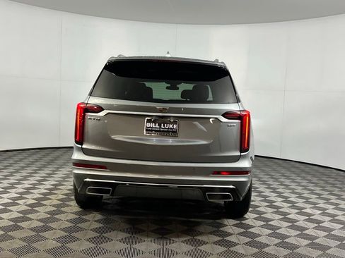 Used 2025 Cadillac XT6 Premium Luxury image 14