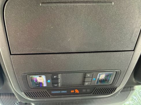 Used 2025 Ford Explorer ST AWD/4WD image 39