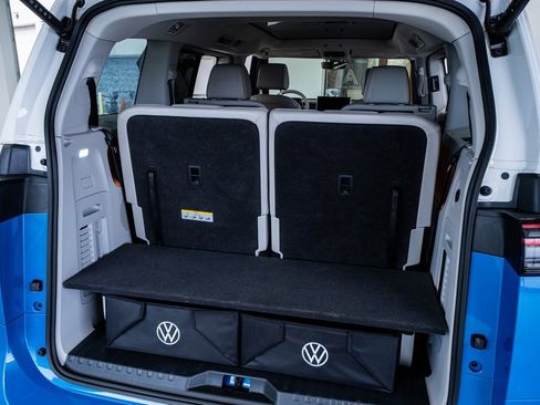 Used 2025 Volkswagen ID. Buzz 1st Edition image 54