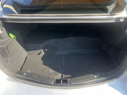 Used 2019 Ford Fusion SE FWD image 7