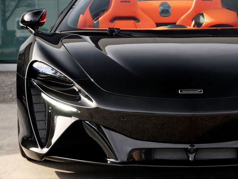 New 2026 McLaren Artura Spider image 6