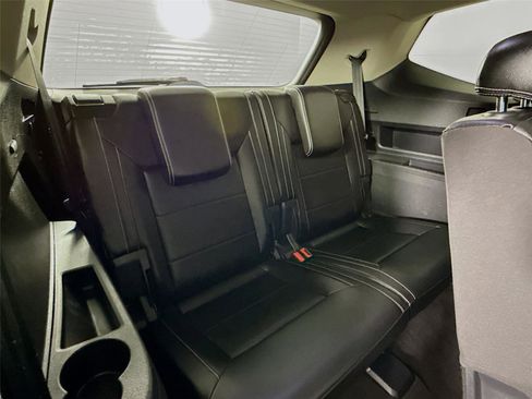 Used 2022 Volkswagen Atlas SE image 28