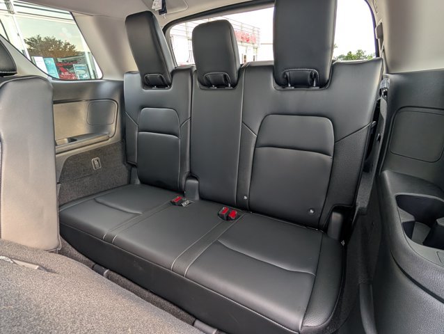 Certified 2024 Nissan Pathfinder SL AWD/4WD image 16