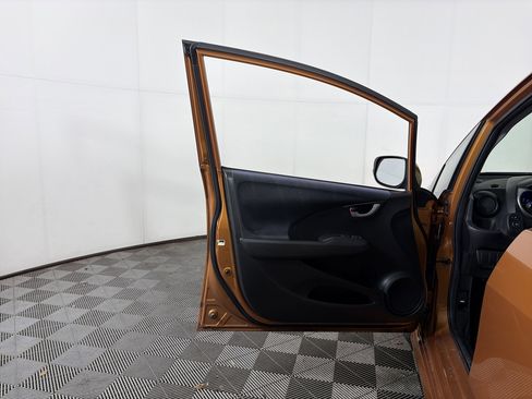 Used 2009 Honda Fit Sport image 27