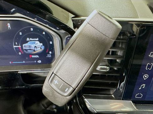 New 2026 GMC Sierra 1500 SLE image 11