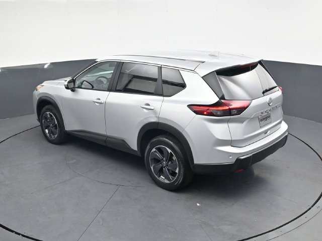 Used 2025 Nissan Rogue SV FWD image 26
