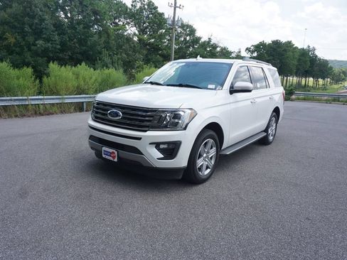 Used 2019 Ford Expedition XLT w/ Equipment Group 202A RWD image 29