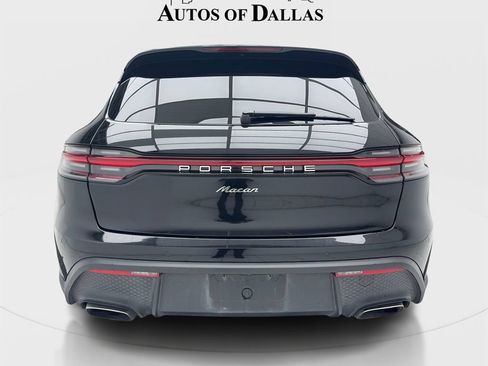 Used 2022 Porsche Macan AWD/4WD image 9
