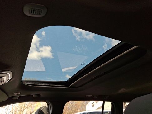 New 2026 Jeep Grand Cherokee Laredo X image 10