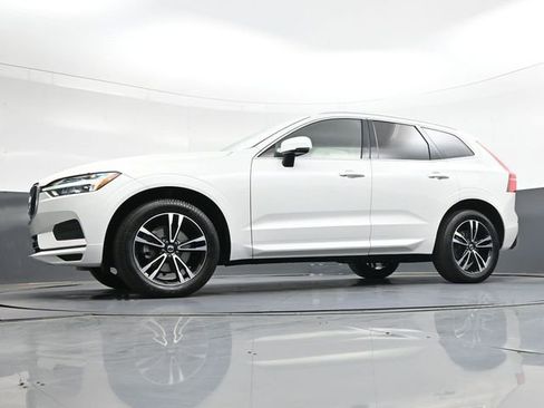 Used 2020 Volvo XC60 T5 Momentum w/ Protection Package image 32