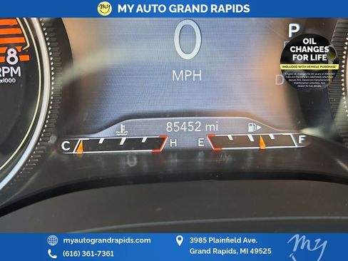 Used 2020 Jeep Cherokee Trailhawk w/ Cold Weather Group AWD/4WD image 18