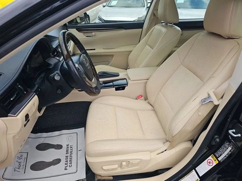 Used 2013 Lexus ES 350 w/ Luxury Pkg FWD image 12