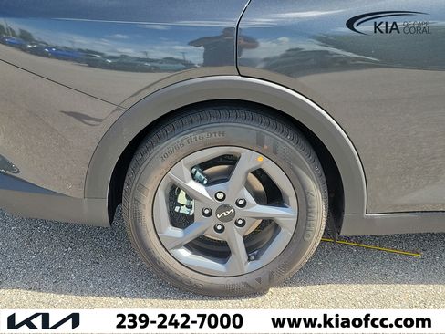 New 2026 Kia K4 FWD image 9