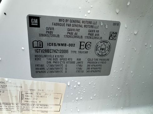 Used 2017 GMC Sierra 1500 SLE image 19