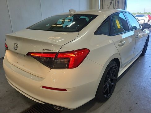 Used 2023 Honda Civic Sport image 6