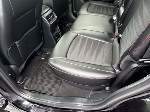 Used 2024 Ford Edge ST-Line AWD/4WD image 18