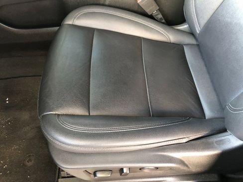 Used 2022 Chevrolet Tahoe Z71 w/ Z71 Off-Road Package image 21