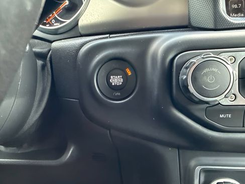 Used 2020 Jeep Wrangler Unlimited Sport S w/ Sun And Sound Package AWD/4WD image 18