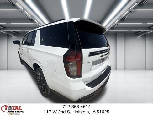 Used 2022 Chevrolet Suburban RST w/ Luxury Package AWD/4WD image 5