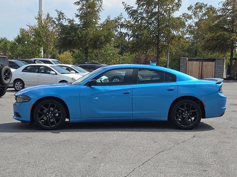 Used 2023 Dodge Charger SXT w/ Blacktop Package RWD image 3