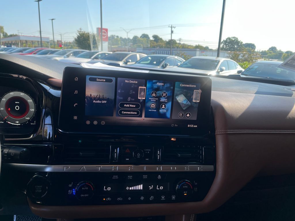 Used 2026 Nissan Pathfinder Platinum AWD/4WD image 19