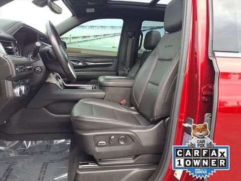 Used 2021 GMC Yukon Denali w/ Denali Premium Package image 11
