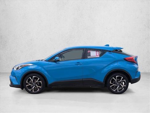 Used 2019 Toyota C-HR XLE FWD image 9