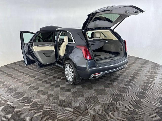 Used 2022 Cadillac XT5 Premium Luxury FWD image 19