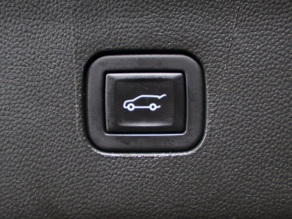 Used 2023 Buick Enclave Essence w/ Experience Buick Package AWD/4WD image 19