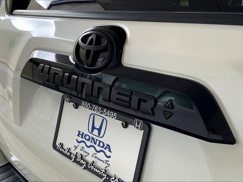 Used 2019 Toyota 4Runner Limited image 32