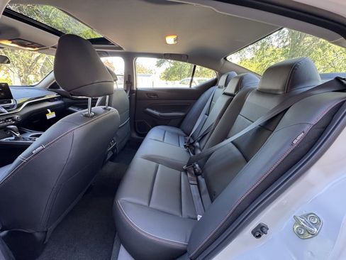 New 2026 Nissan Altima 2.5 SR w/ SR Premium Package FWD image 19