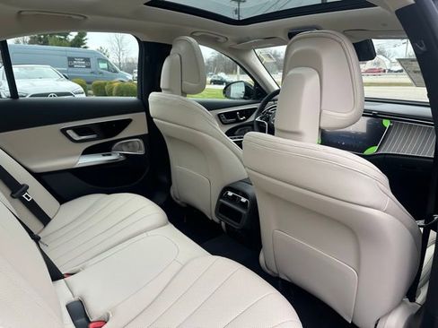 Used 2026 Mercedes-Benz E 350 4MATIC Sedan image 23