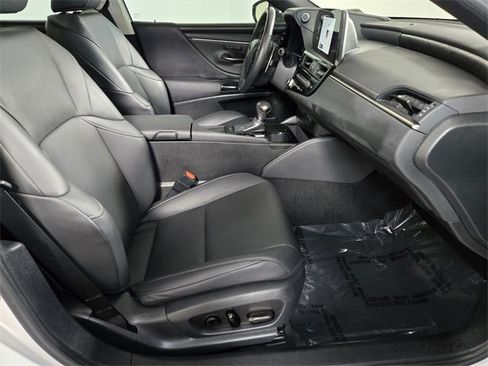Certified 2023 Lexus ES 350 w/ Premium Package image 24