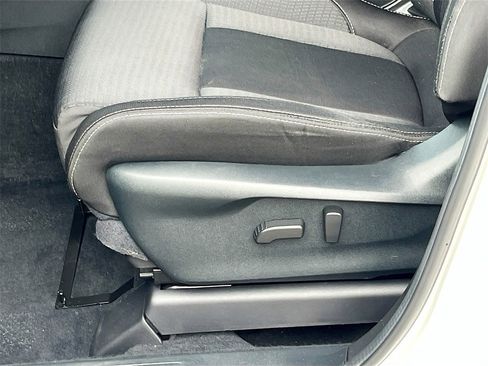 Used 2023 Subaru Ascent Premium w/ Convenience Package image 20