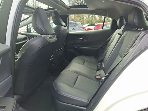 Used 2024 Toyota Prius XLE image 9