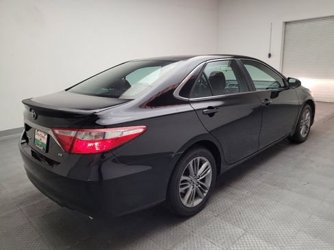 Used 2017 Toyota Camry SE FWD image 9