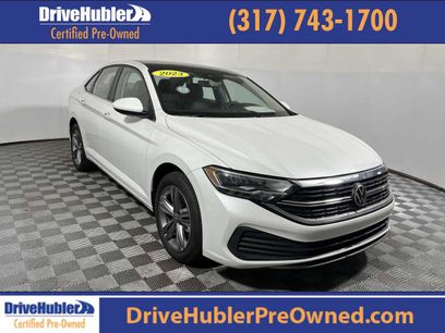 Used 2023 Volkswagen Jetta SE w/ Panoramic Sunroof Package