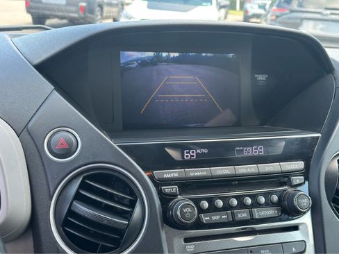 Used 2015 Honda Pilot SE image 16