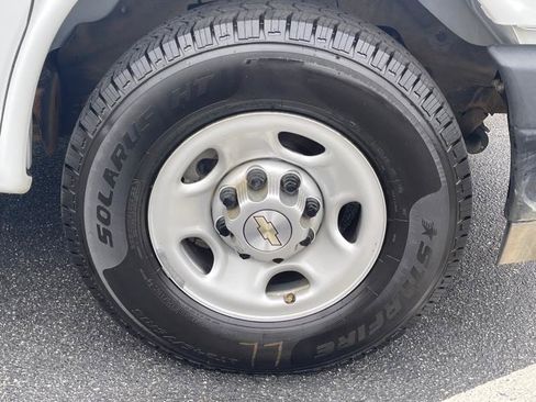 Used 2023 Chevrolet Express 3500 LS image 41