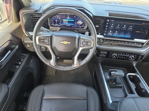 Certified 2023 Chevrolet Silverado 1500 LTZ AWD/4WD image 9
