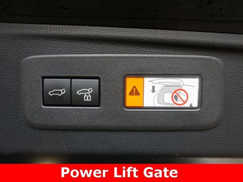 Certified 2024 Toyota Land Cruiser image 20