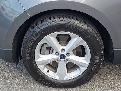 Used 2021 Ford Edge SE AWD/4WD image 9