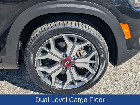 Used 2021 Kia Seltos S image 11