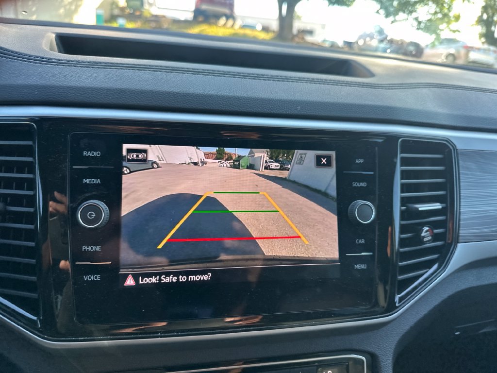 Used 2023 Volkswagen Atlas Cross Sport SE w/ Panoramic Sunroof Package FWD image 19