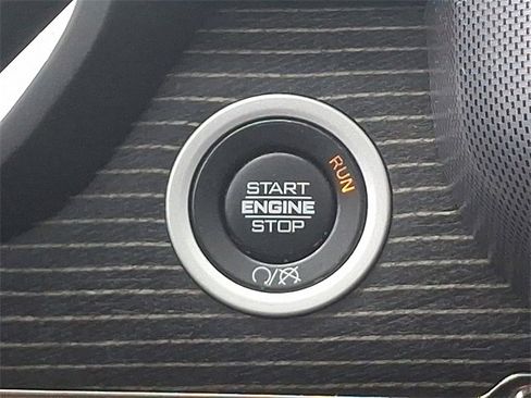 Used 2020 RAM 3500 Limited image 24