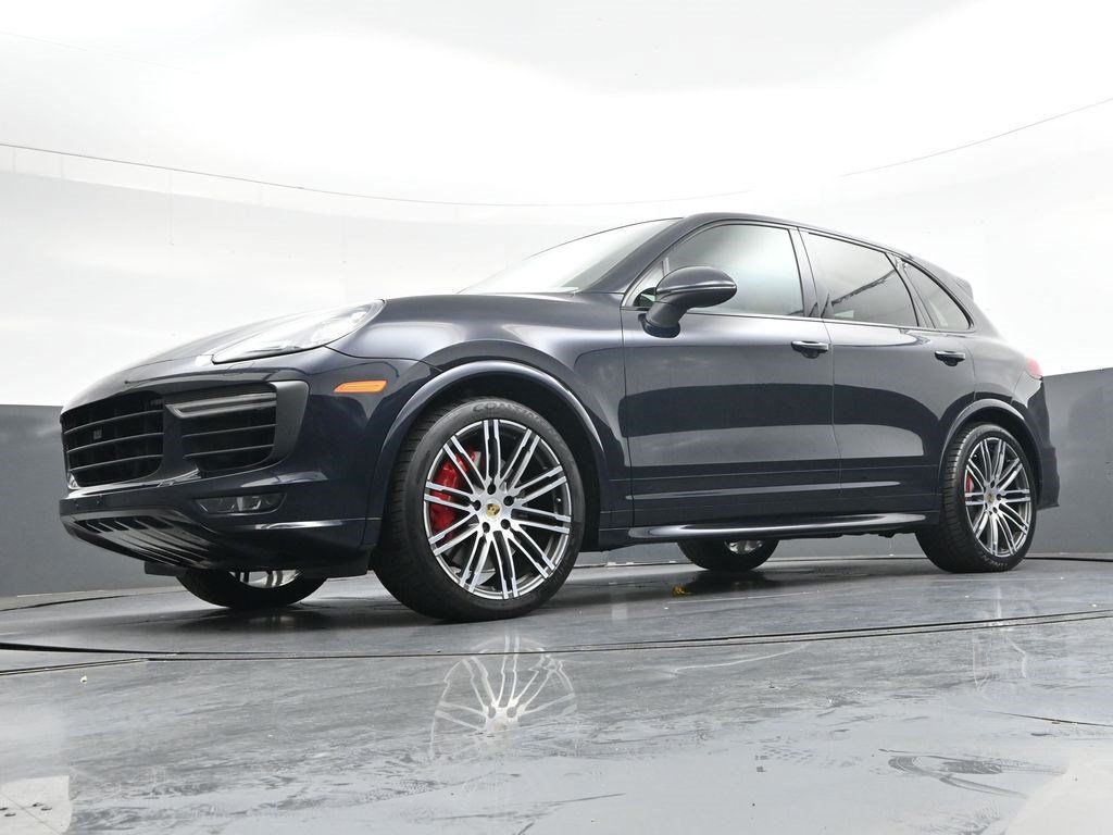 Used 2016 Porsche Cayenne GTS AWD/4WD image 35