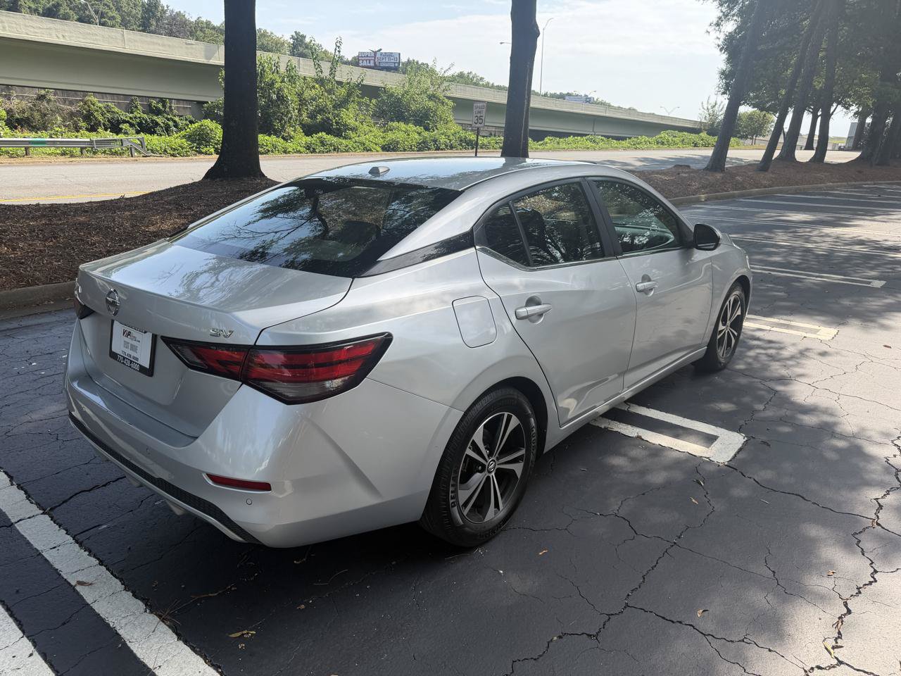 Used 2023 Nissan Sentra SV FWD image 5